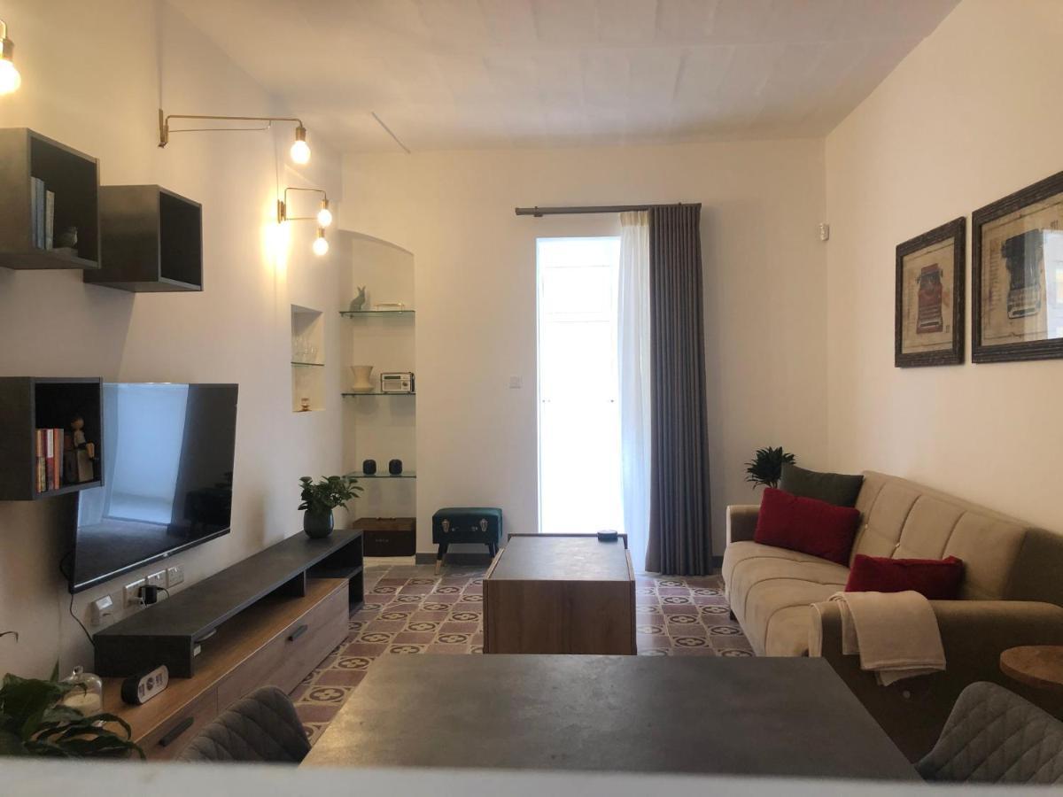 Valletta Retro Apartment Екстер'єр фото